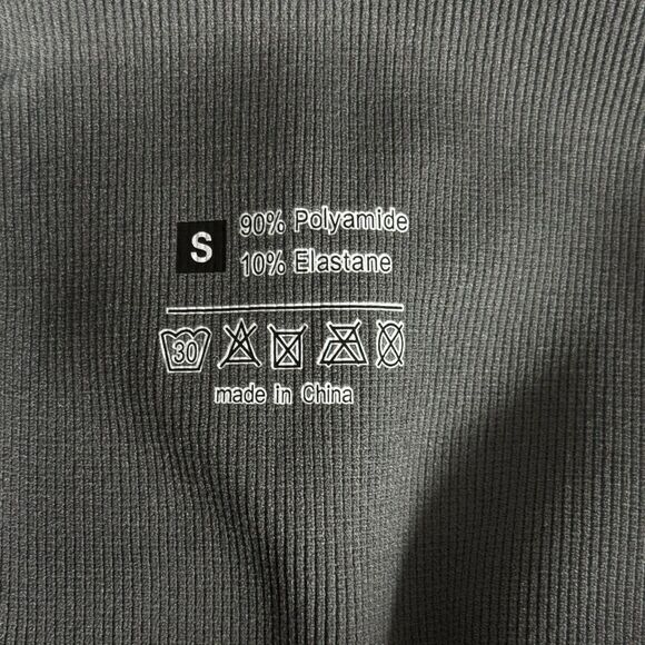 HALARA Seamless Flow Tummy Control Butt Lifting Leggings S 7/8 Gray NEW B84 - Picture 6 of 6